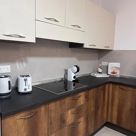 Court - 3 Bdr Maisonette & 2 Bdr * St. Paul's Bay