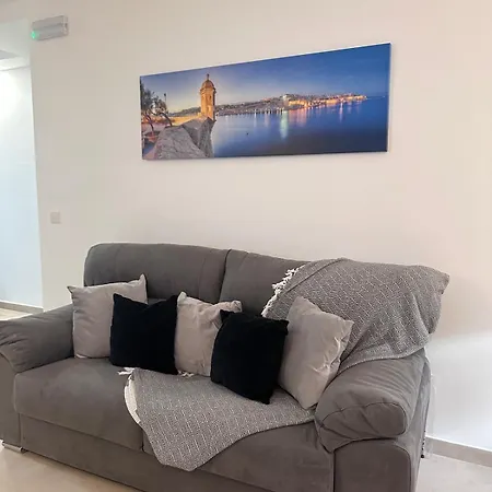 Court - 3 Bdr Maisonette & 2 Bdr Apartment *